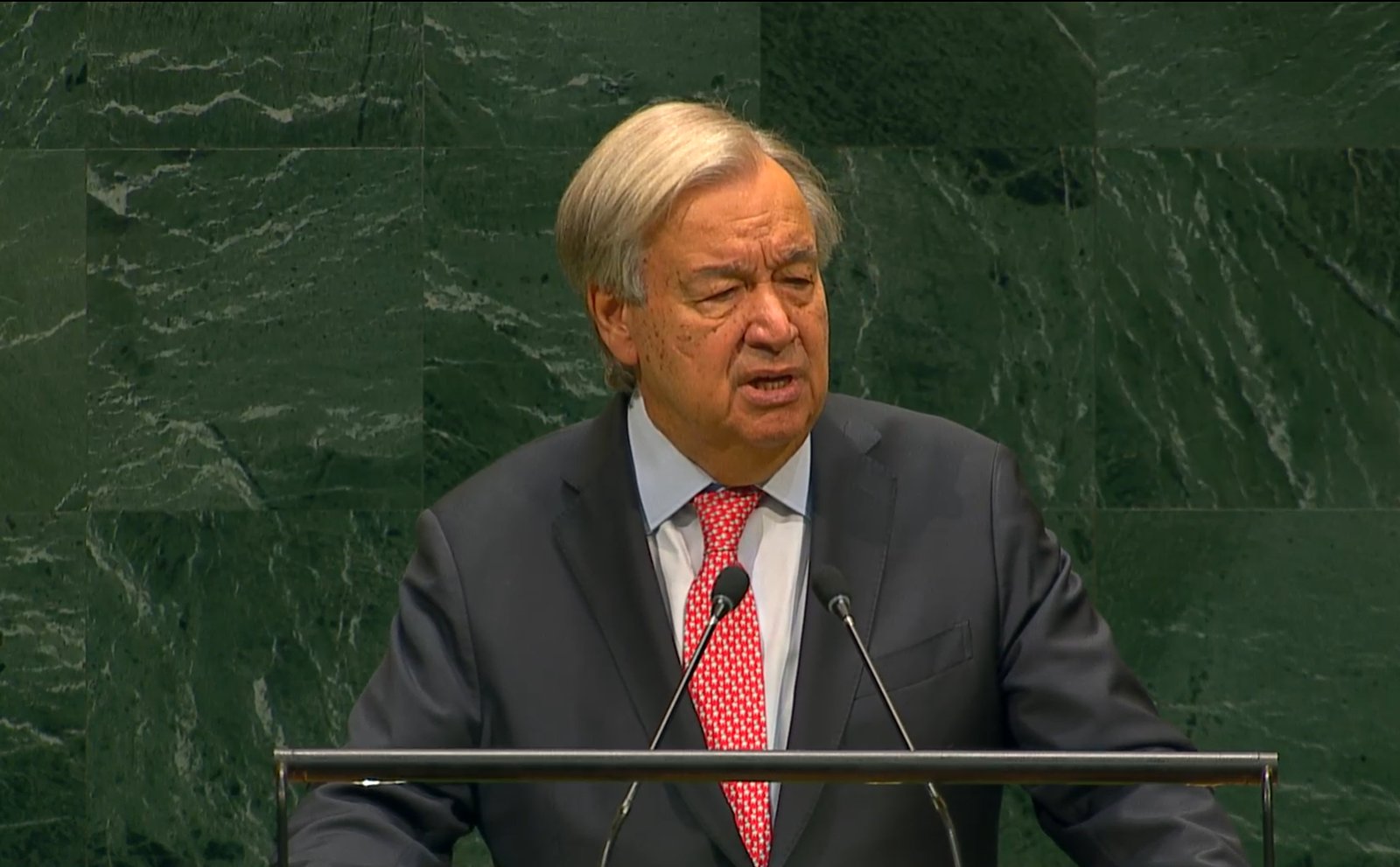 UN chief speaking on principles and power